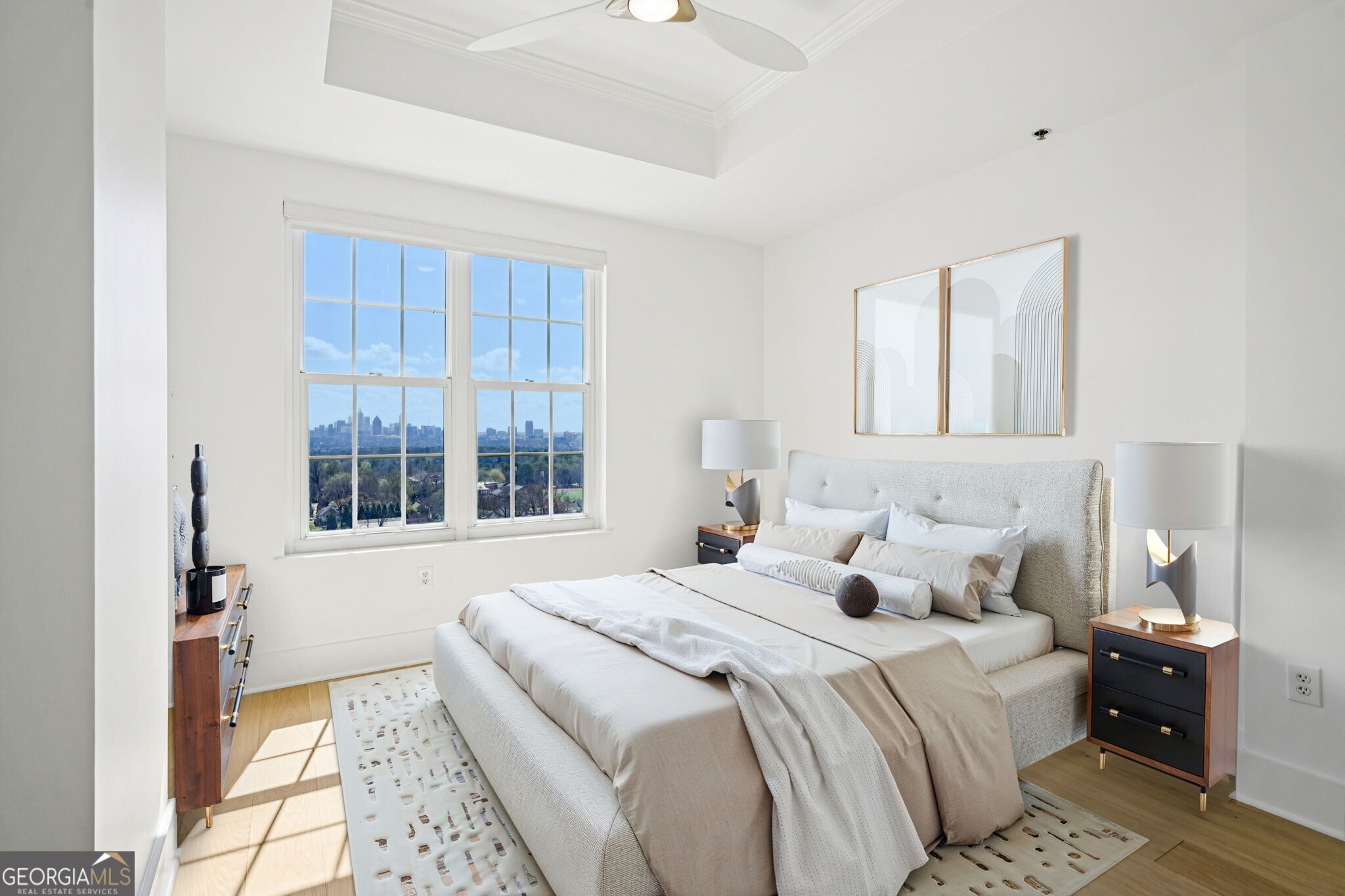 325 E Paces Ferry RD NE 1607