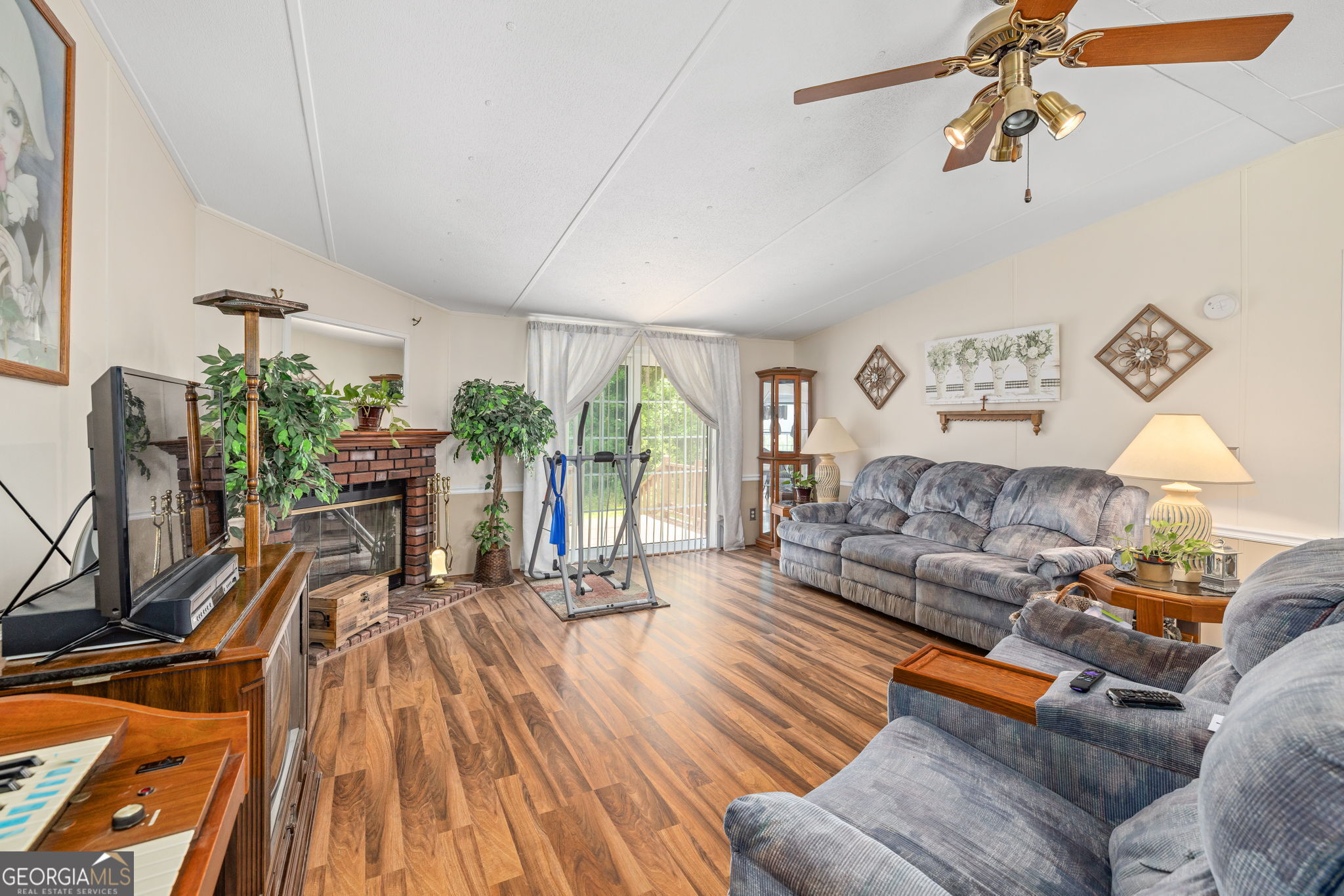 177 E Silver Shoals RD