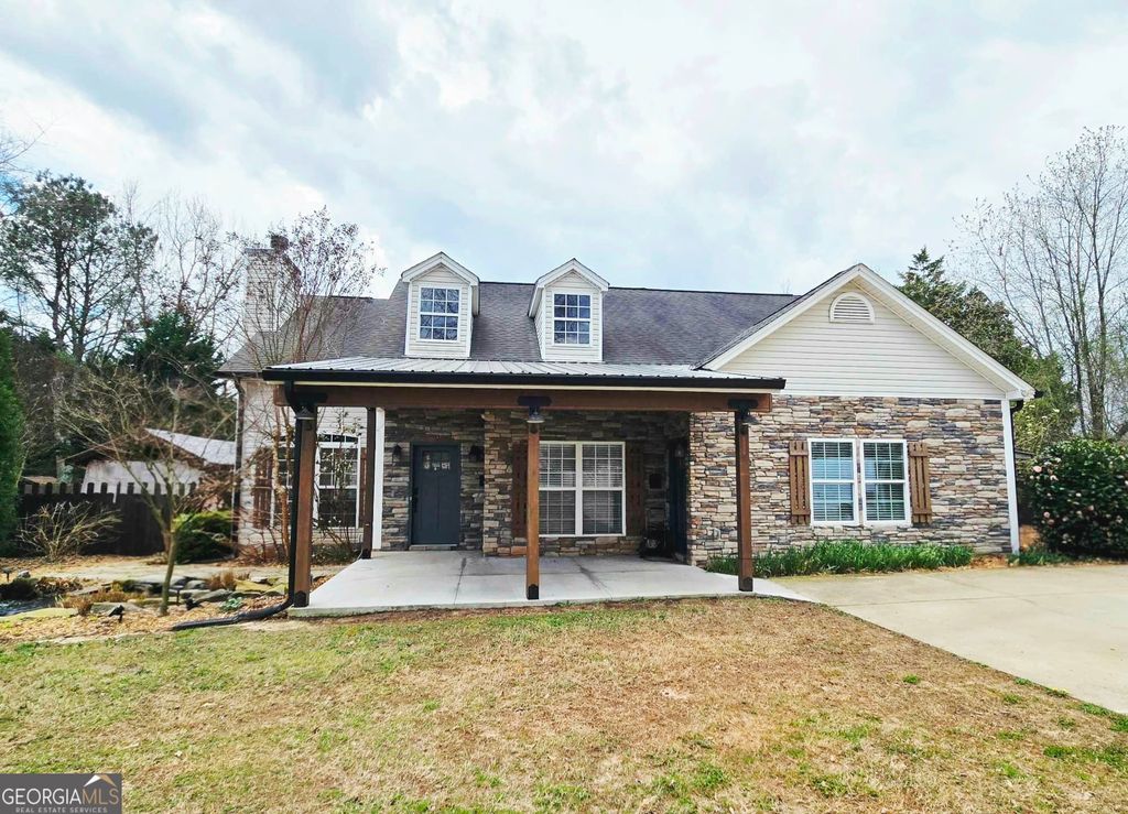 Photo of 130 Shannons Place, Comer, GA 30629 (MLS # 10705630)