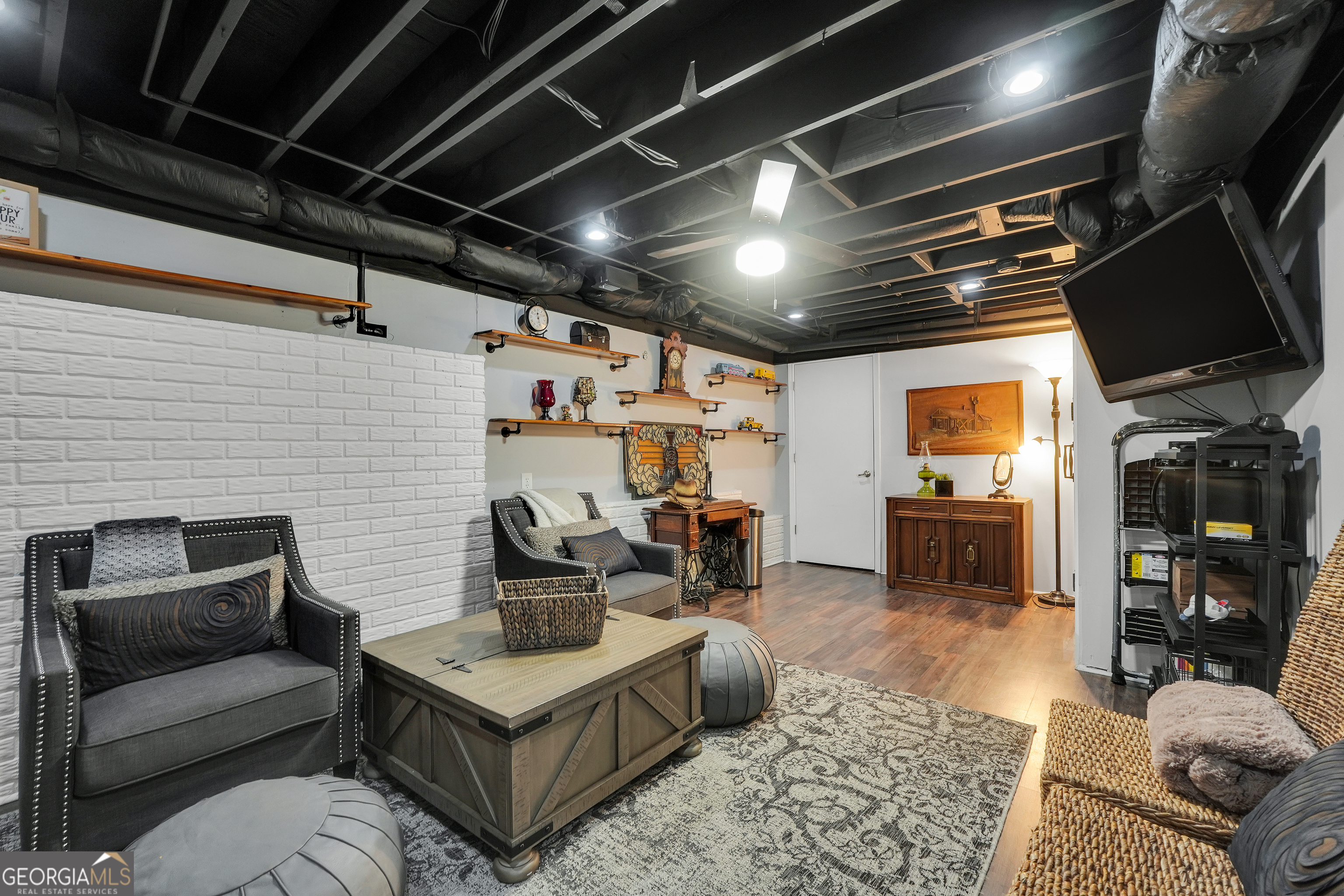191 Pine Branch DR