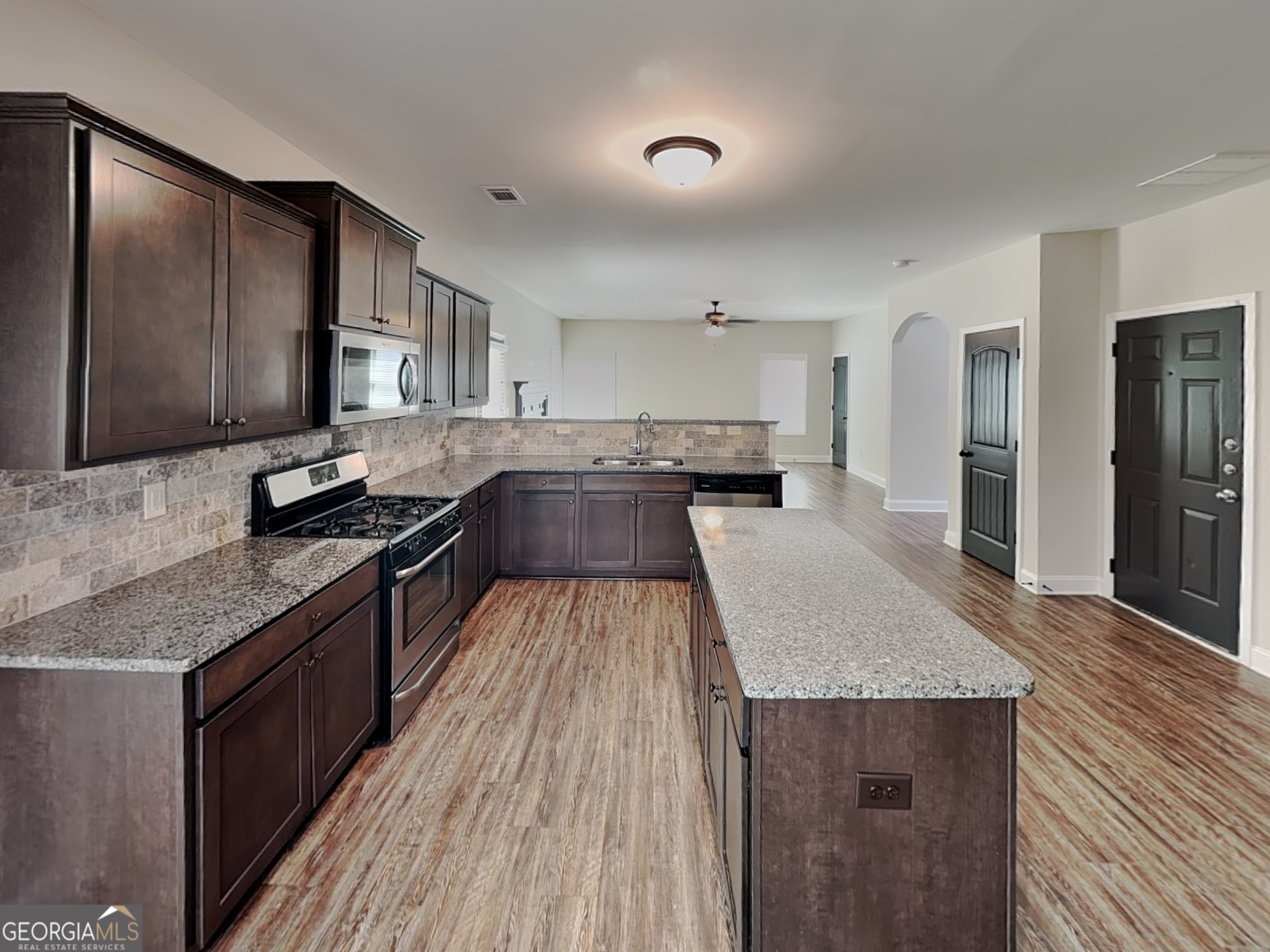 553 Cherry Creek DR