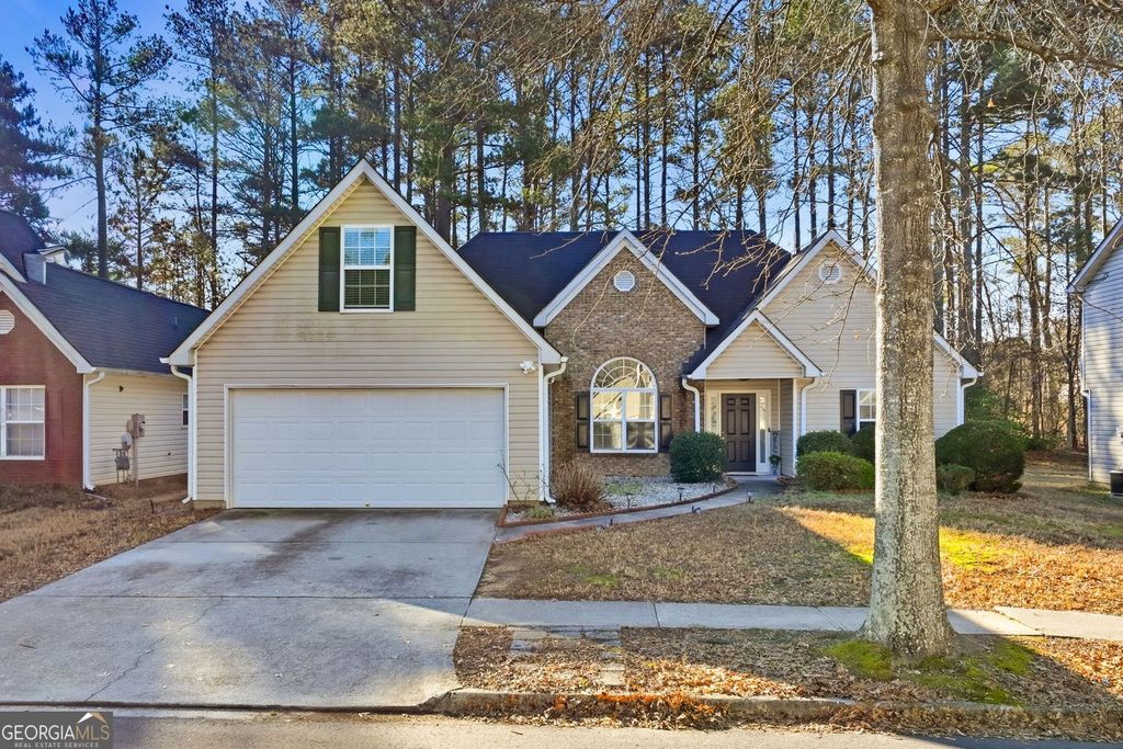Photo of 1394 Stephens Pond View, Loganville, GA 30052 (MLS # 10694106)