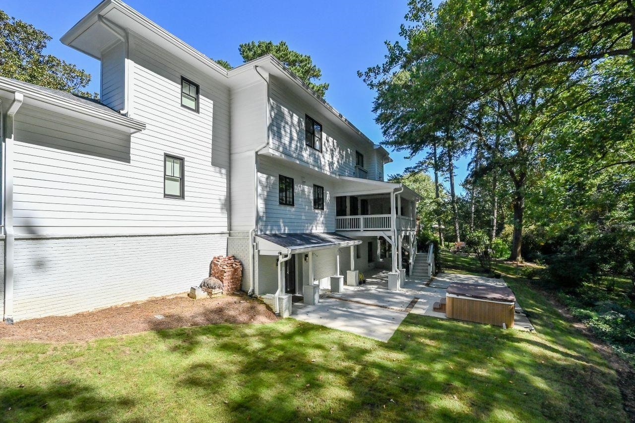 Pine Hills - Buckhead - Residential