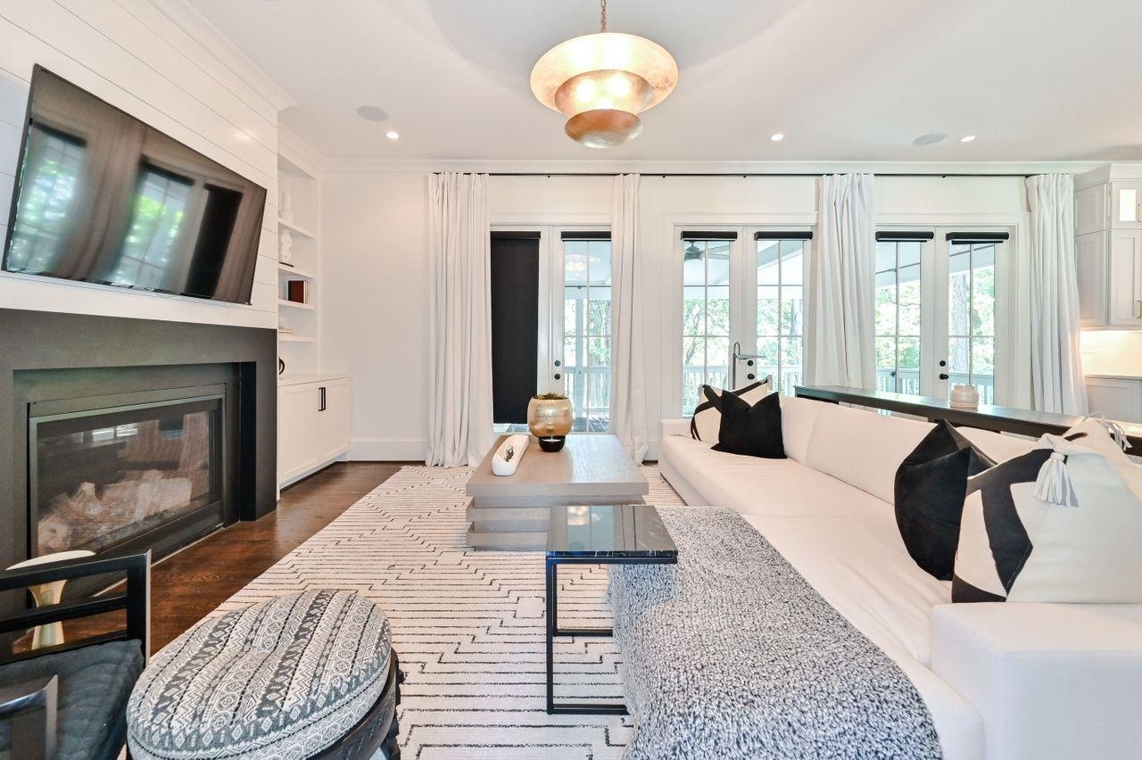 Pine Hills - Buckhead - Residential