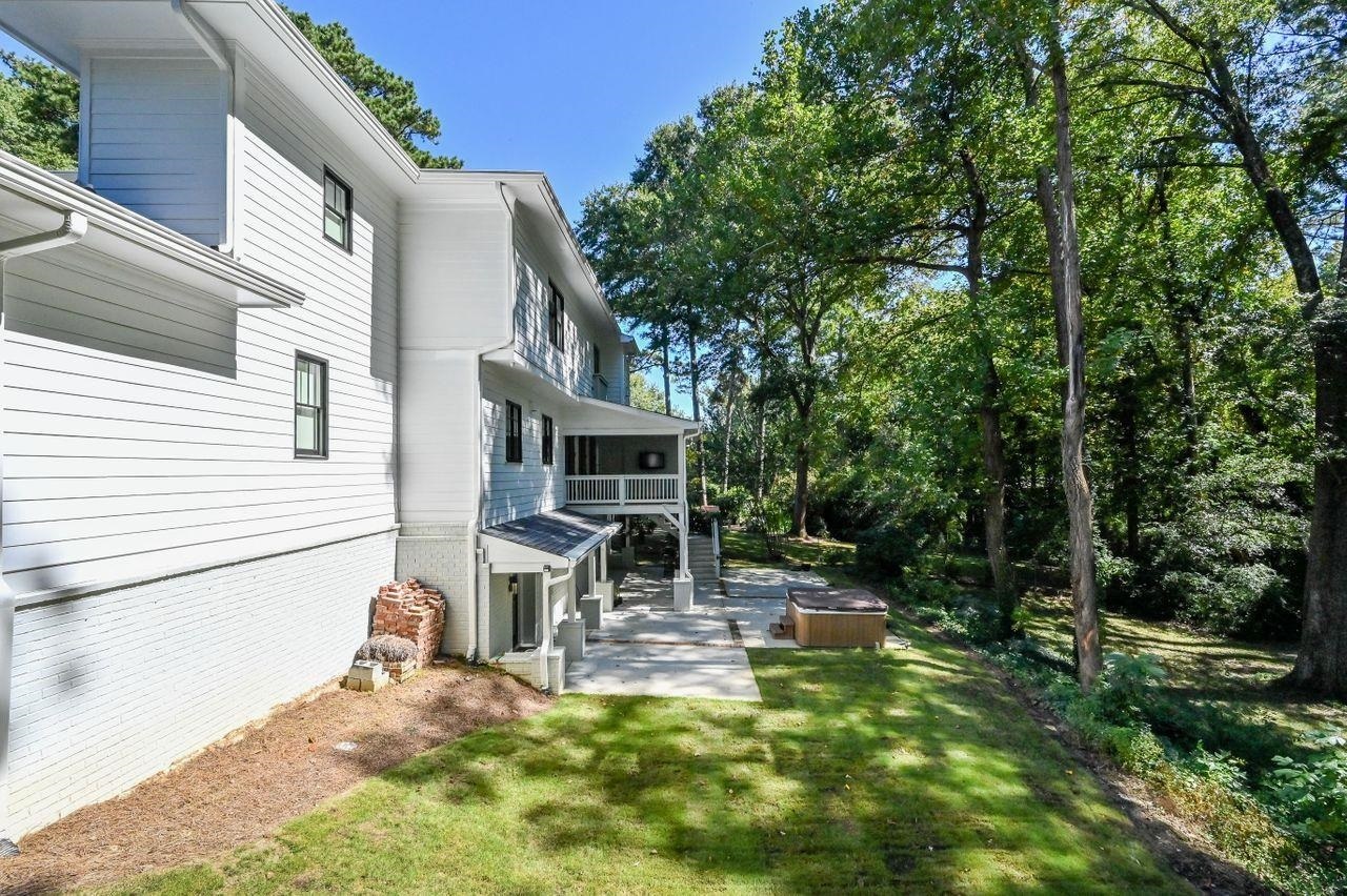 Pine Hills - Buckhead - Residential