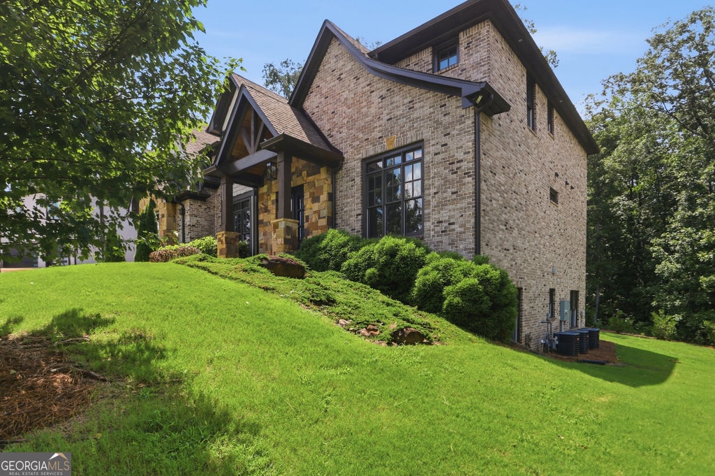 Photo of 331 Summer Garden Drive, Marietta, GA 30064 (MLS # 10835368)