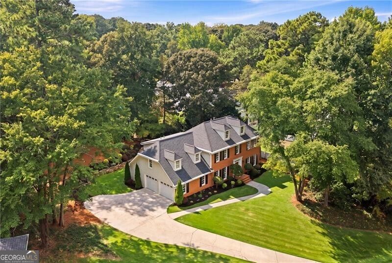 Photo of 2292 Woodsfield Lane NE, Marietta, GA 30062 (MLS # 10848427)