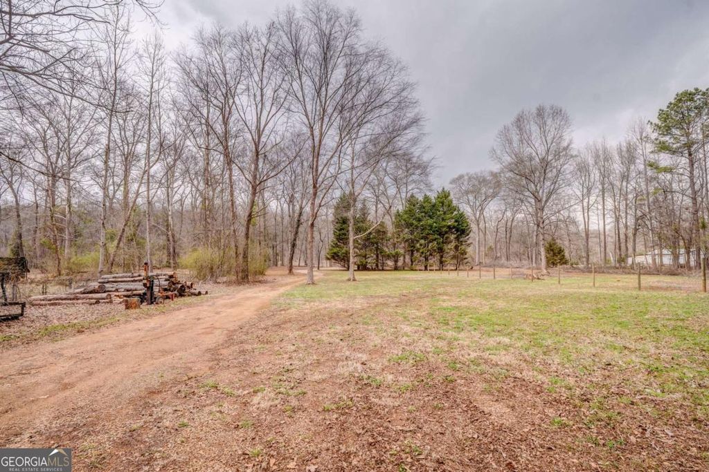 Photo of 42 River Oaks Drive SW, Cartersville, GA 30120 (MLS # 10697381)