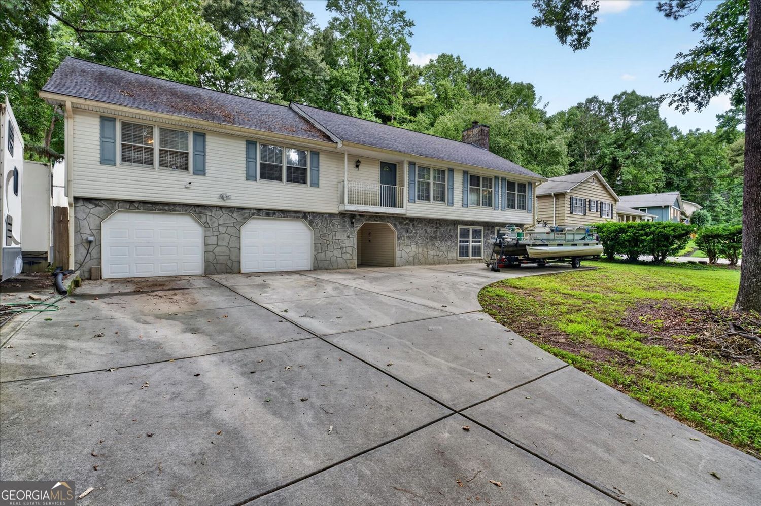 3009 Meadow DR