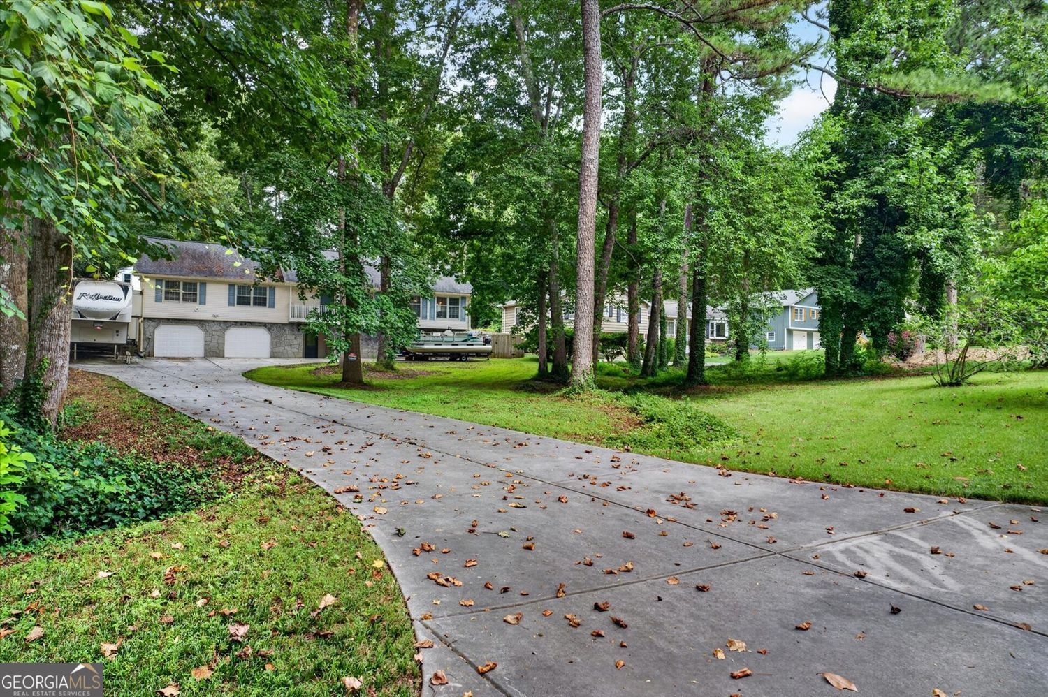 3009 Meadow DR