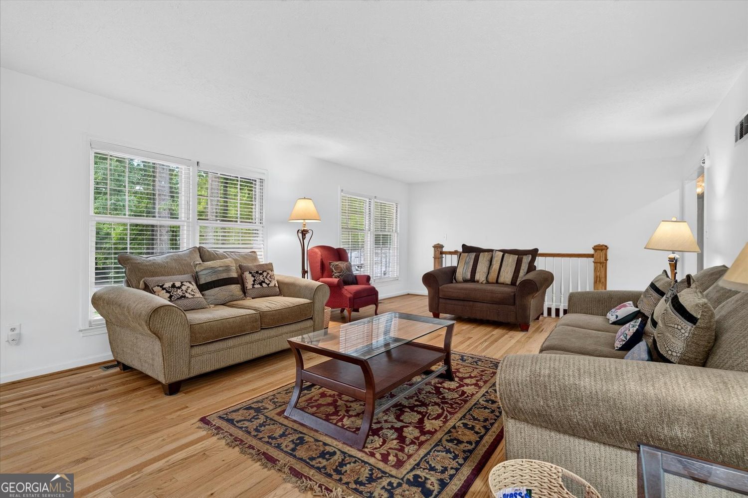 3009 Meadow DR