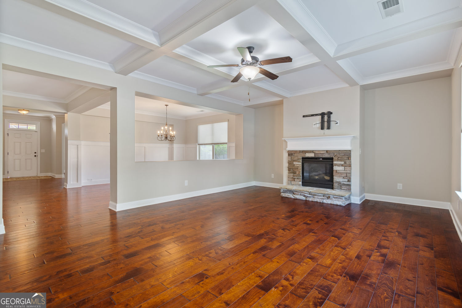 Cumming, Georgia 30040, United States, 4 Bedrooms Bedrooms, ,4 BathroomsBathrooms,Residential,Active,116018