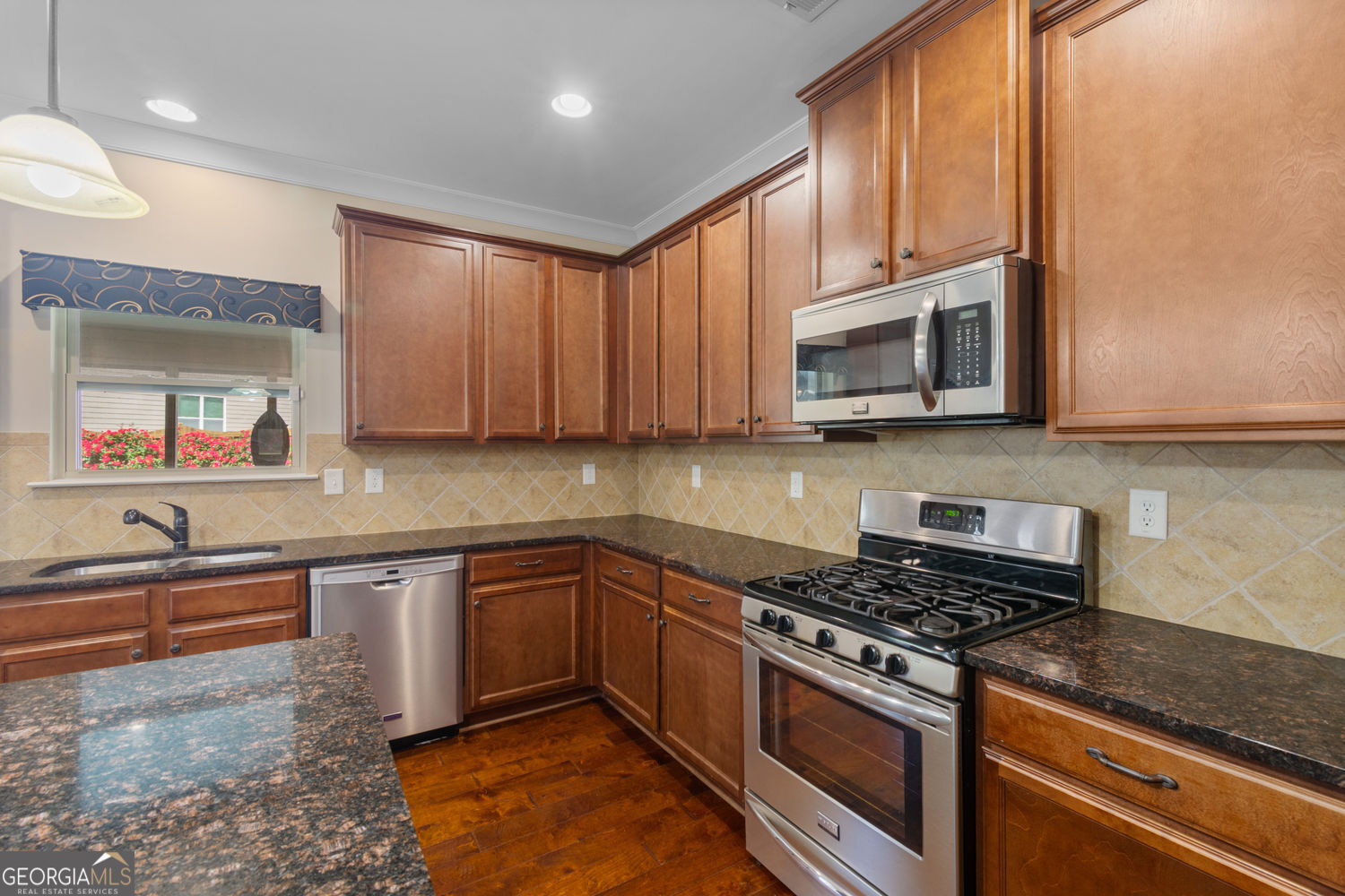 Cumming, Georgia 30040, United States, 4 Bedrooms Bedrooms, ,4 BathroomsBathrooms,Residential,Active,116018