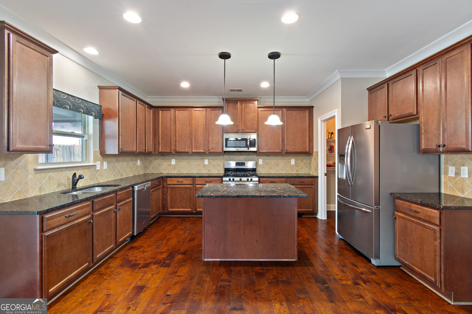 Cumming, Georgia 30040, United States, 4 Bedrooms Bedrooms, ,4 BathroomsBathrooms,Residential,Active,116018