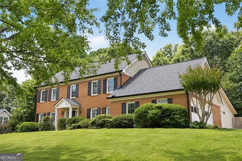 Photo of 1820 N Chestnut Grove Drive, Marietta, GA 30066 (MLS # 10835383)