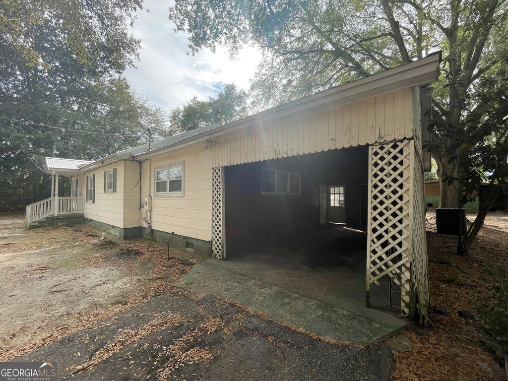 Photo of 104 S 4th Street, Cochran, GA 31014 (MLS # 10664483)