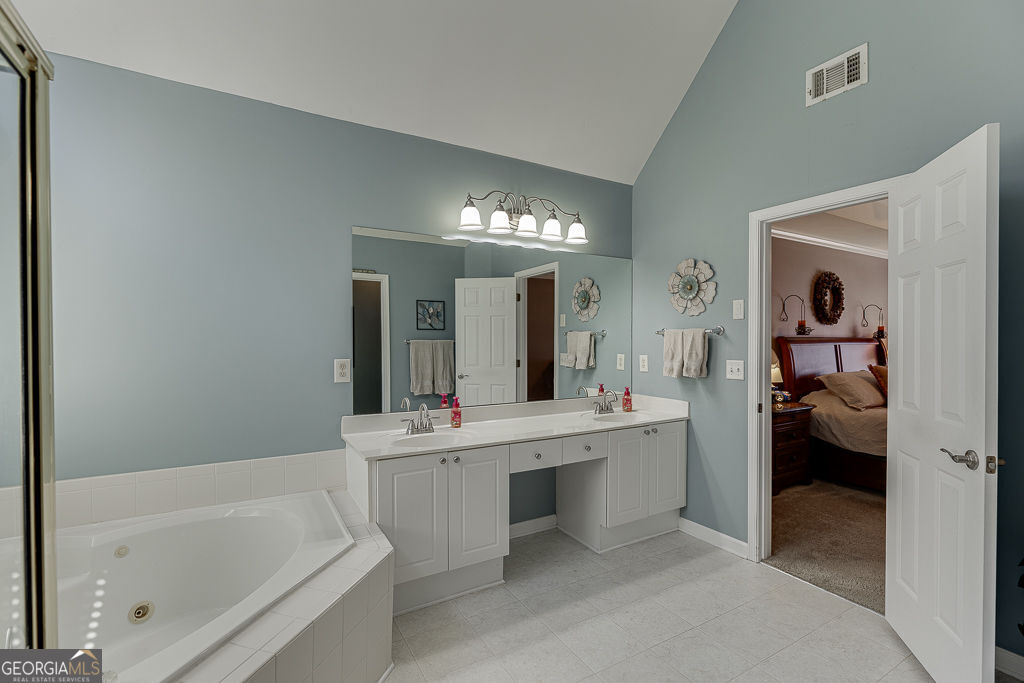 HAMPTON PARK - Residential