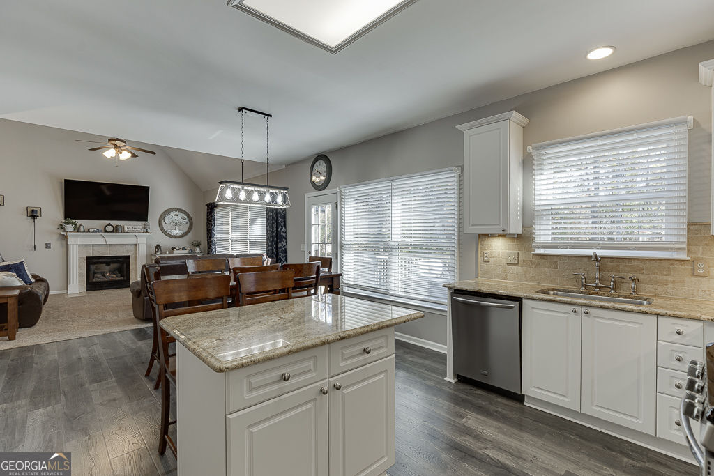 HAMPTON PARK - Residential