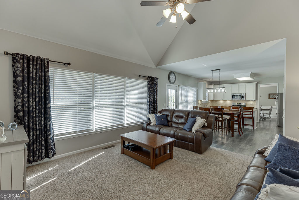 HAMPTON PARK - Residential