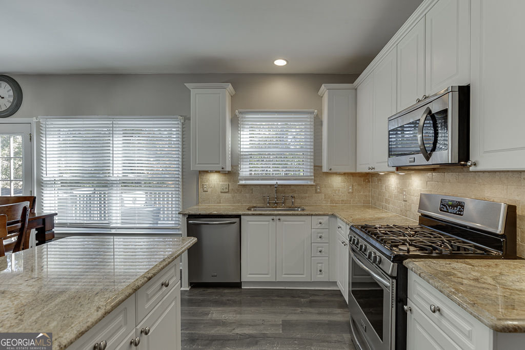 HAMPTON PARK - Residential