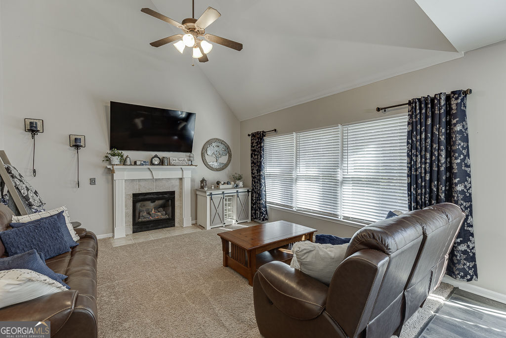 HAMPTON PARK - Residential