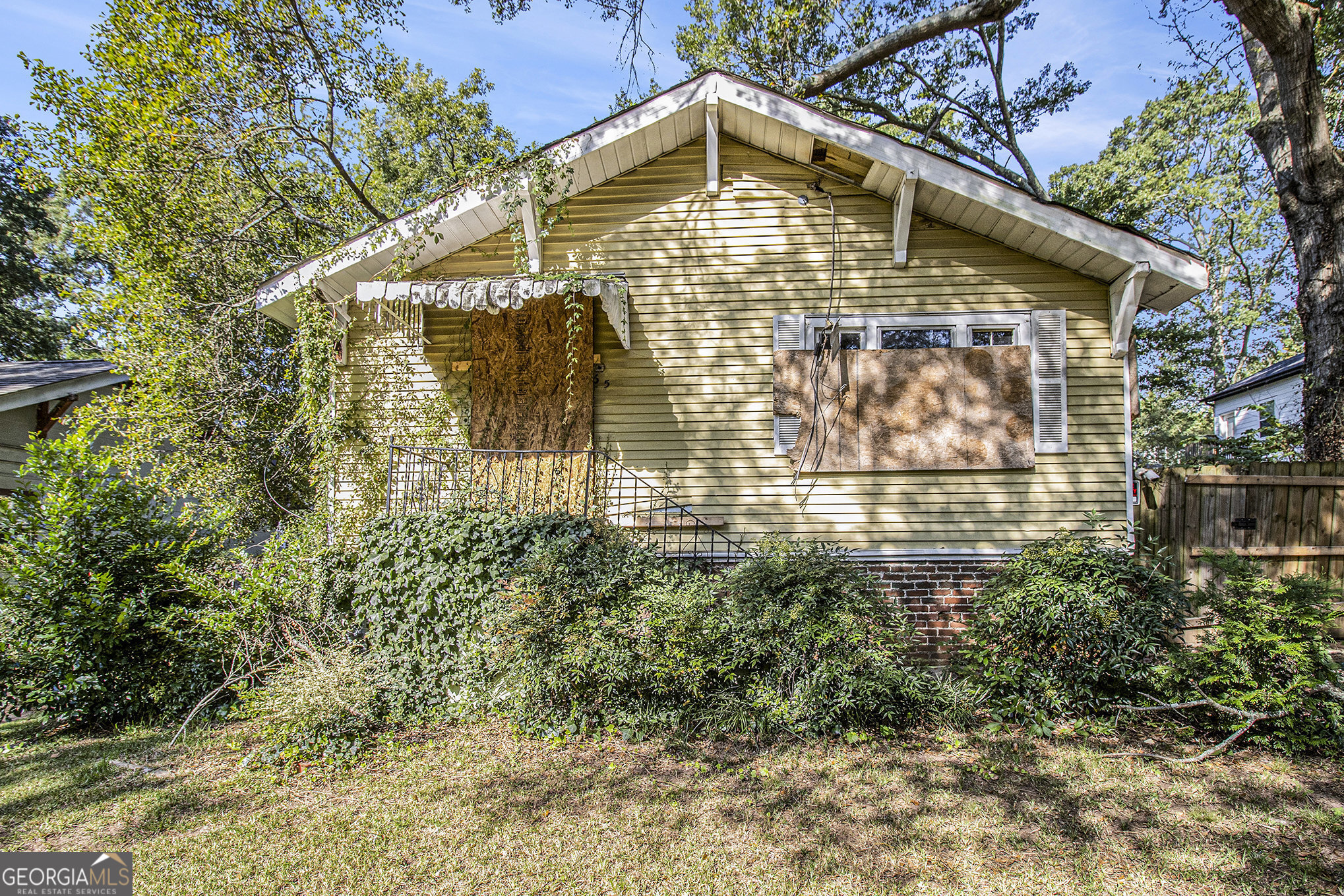 Investor opportunity in the Kirkwood/East Atlanta Village corridor. Ample area property with rehab permit and plans available-ideal for renovation or new construction. Surrounded by new builds and updated homes, with close access to Kirkwood Village, Edgewood Retail District, East Atlanta Village, and Downtown Atlanta. Sold As-Is.
