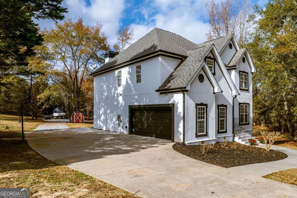 Photo of 96 Indian Creek Way, Hoschton, GA 30548 (MLS # 10657520)