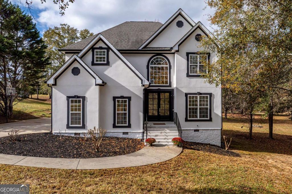 Photo of 96 Indian Creek Way, Hoschton, GA 30548 (MLS # 10657520)