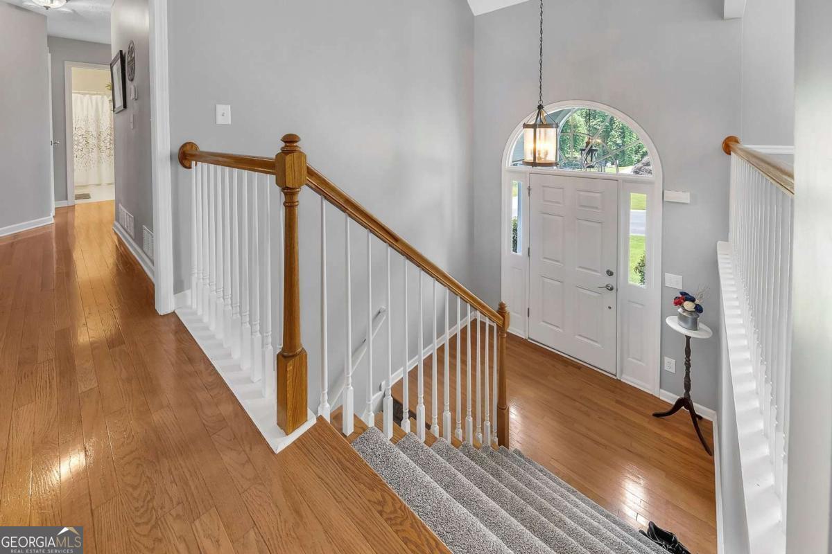 100 Chestnut Hill DR