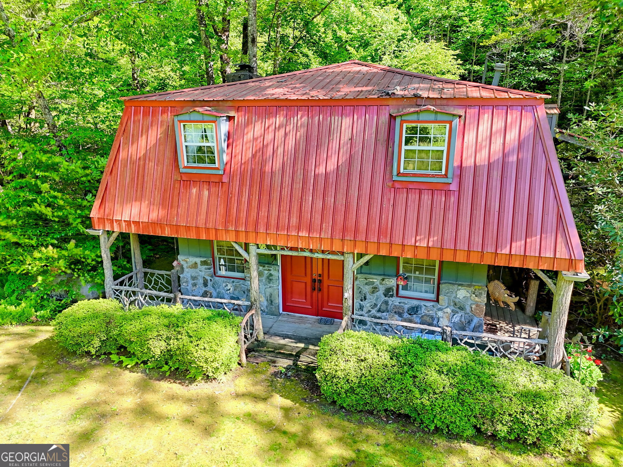 605 W Wildcat RD