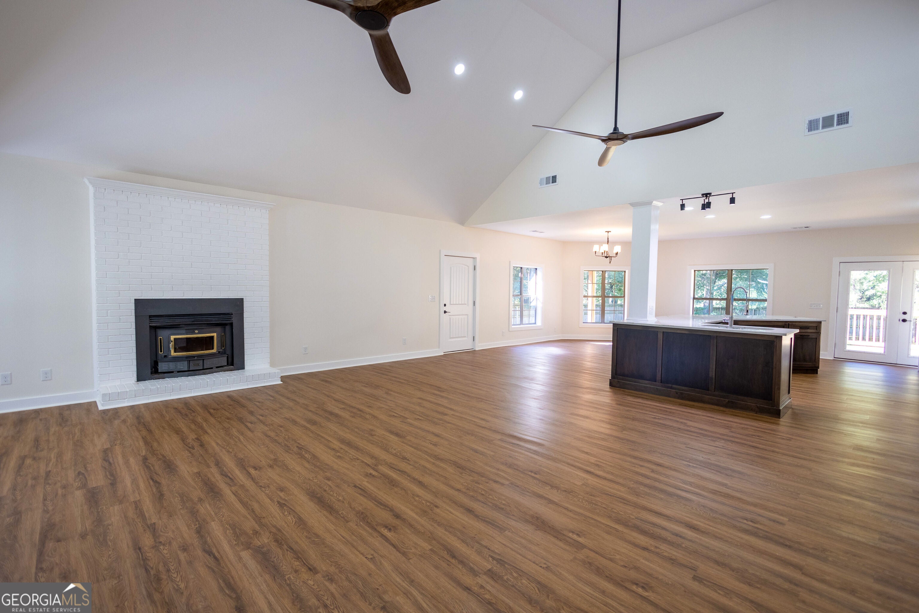 190 Cedar Pond RD