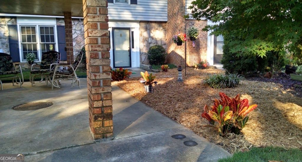 Photo of 6500 Gaines Ferry Rd #I4, Flowery Branch, GA 30542 (MLS # 10635961)