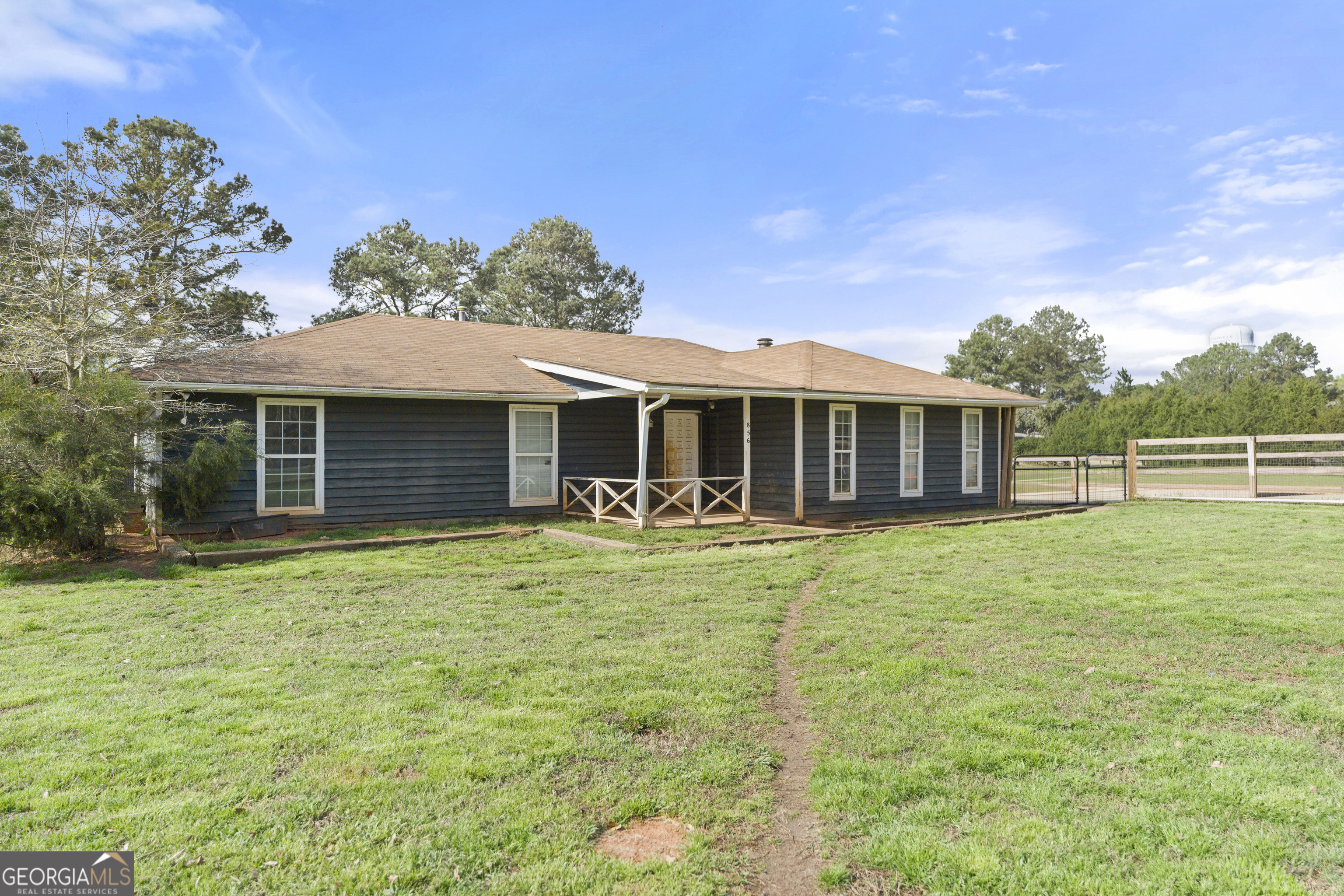 856 Colwell RD