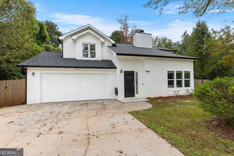 1308 Smokerise LN Auburn GA 30011