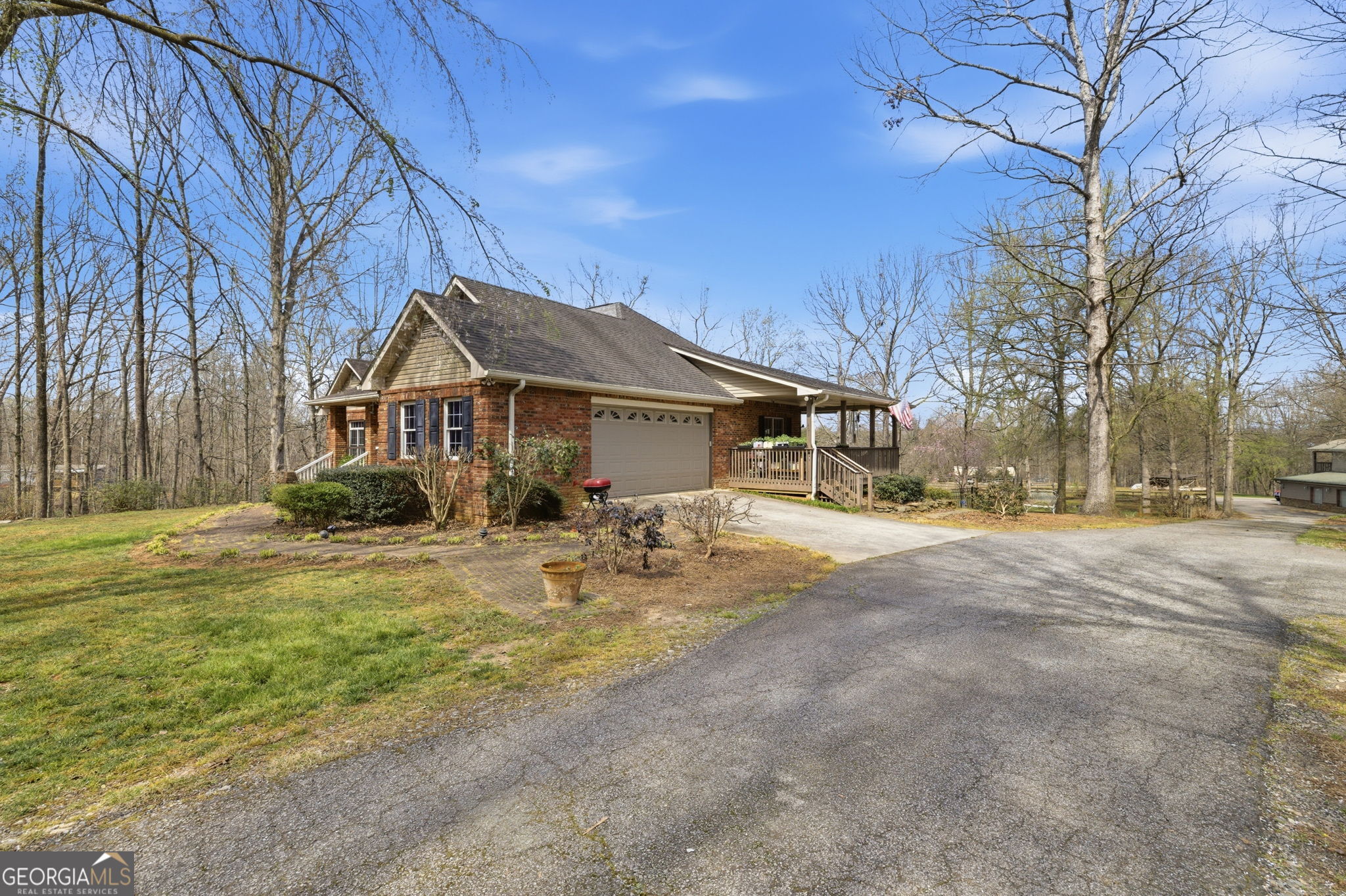 401 Herrin RD