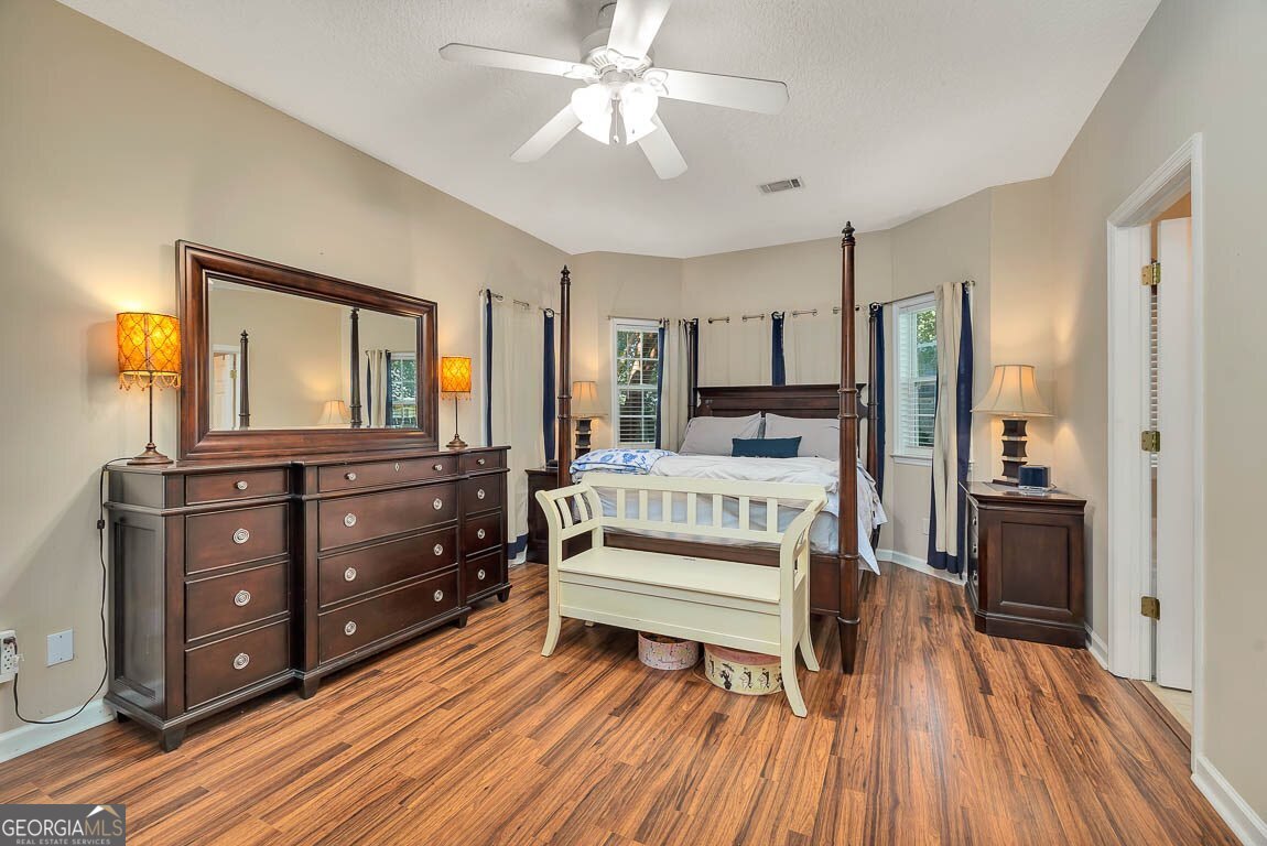 21 Hardwood Forest CIR