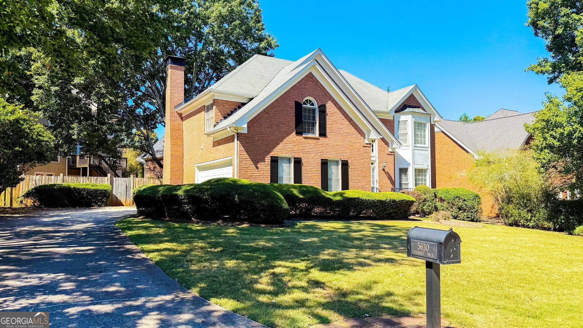 5630 Vicarage WALK