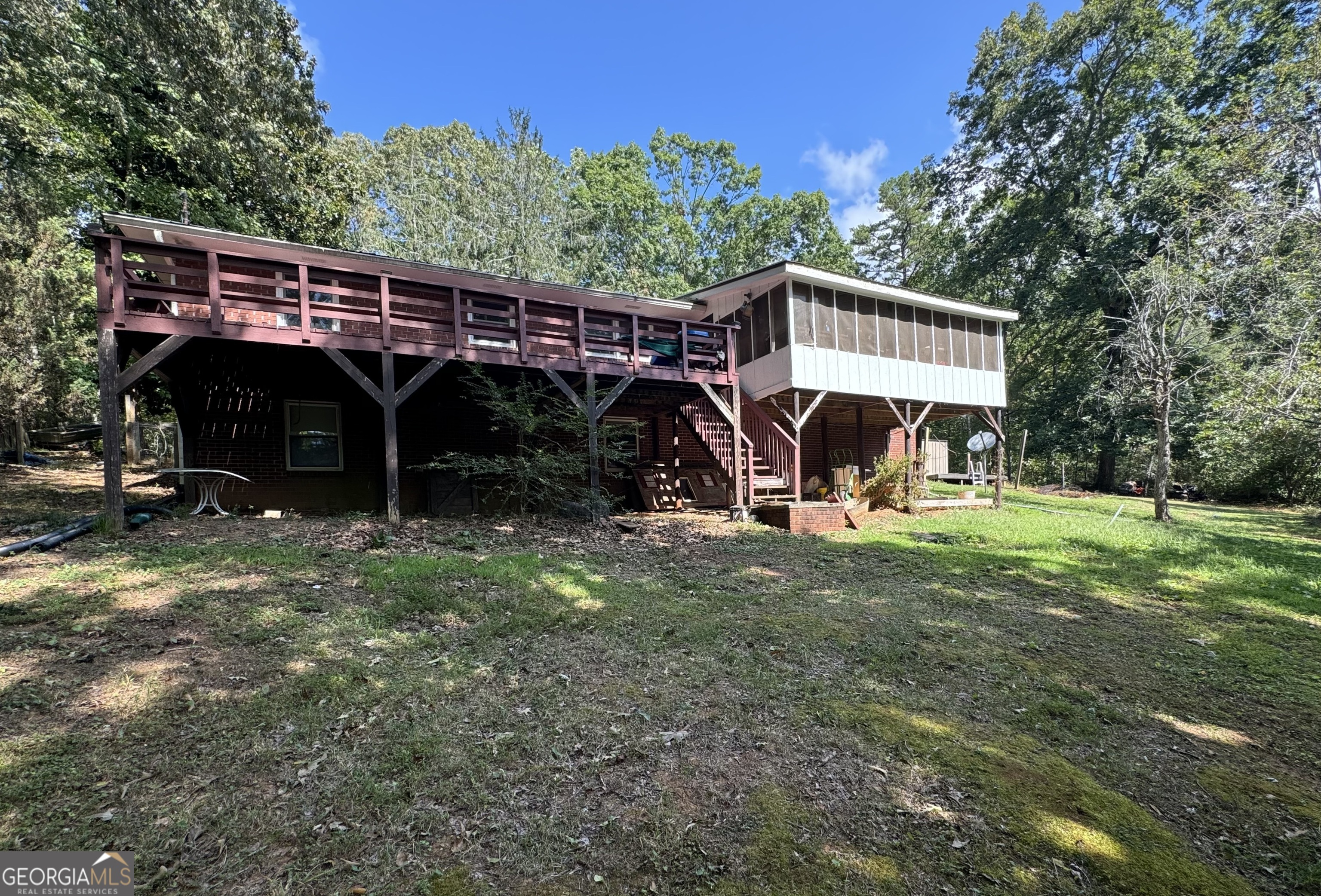 156 Brett RD