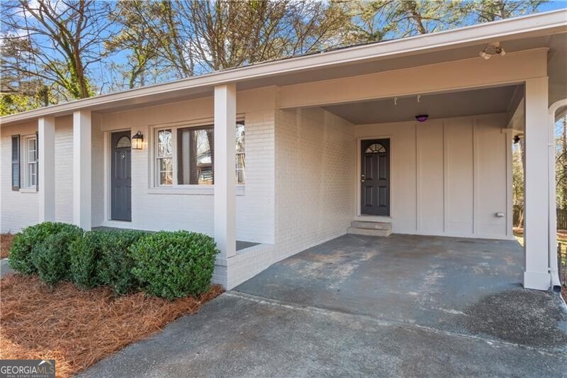 2197 Stockbridge DR SE