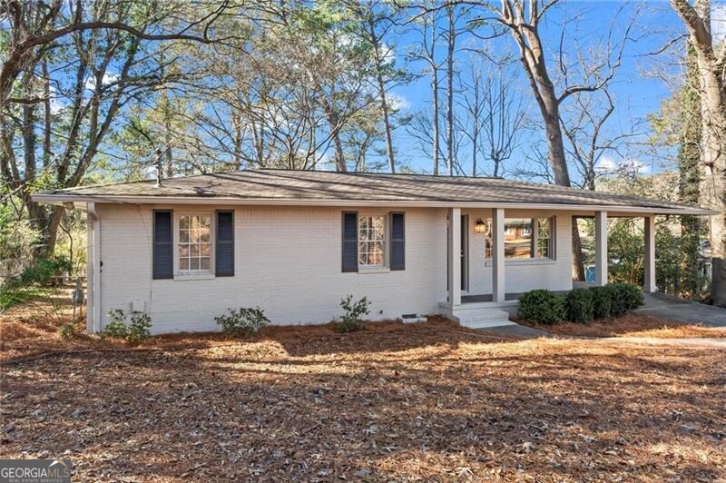 2197 Stockbridge DR SE