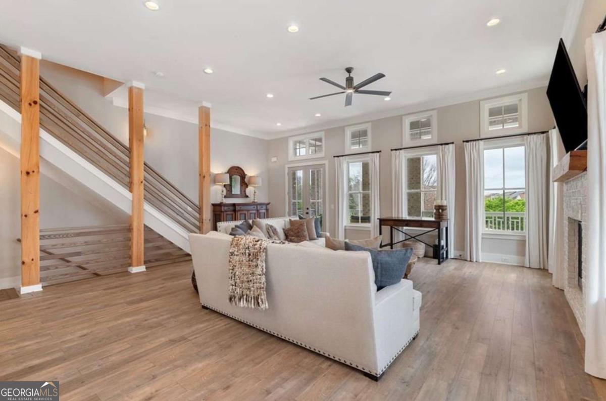 Crossroads Braeburn - Residential
