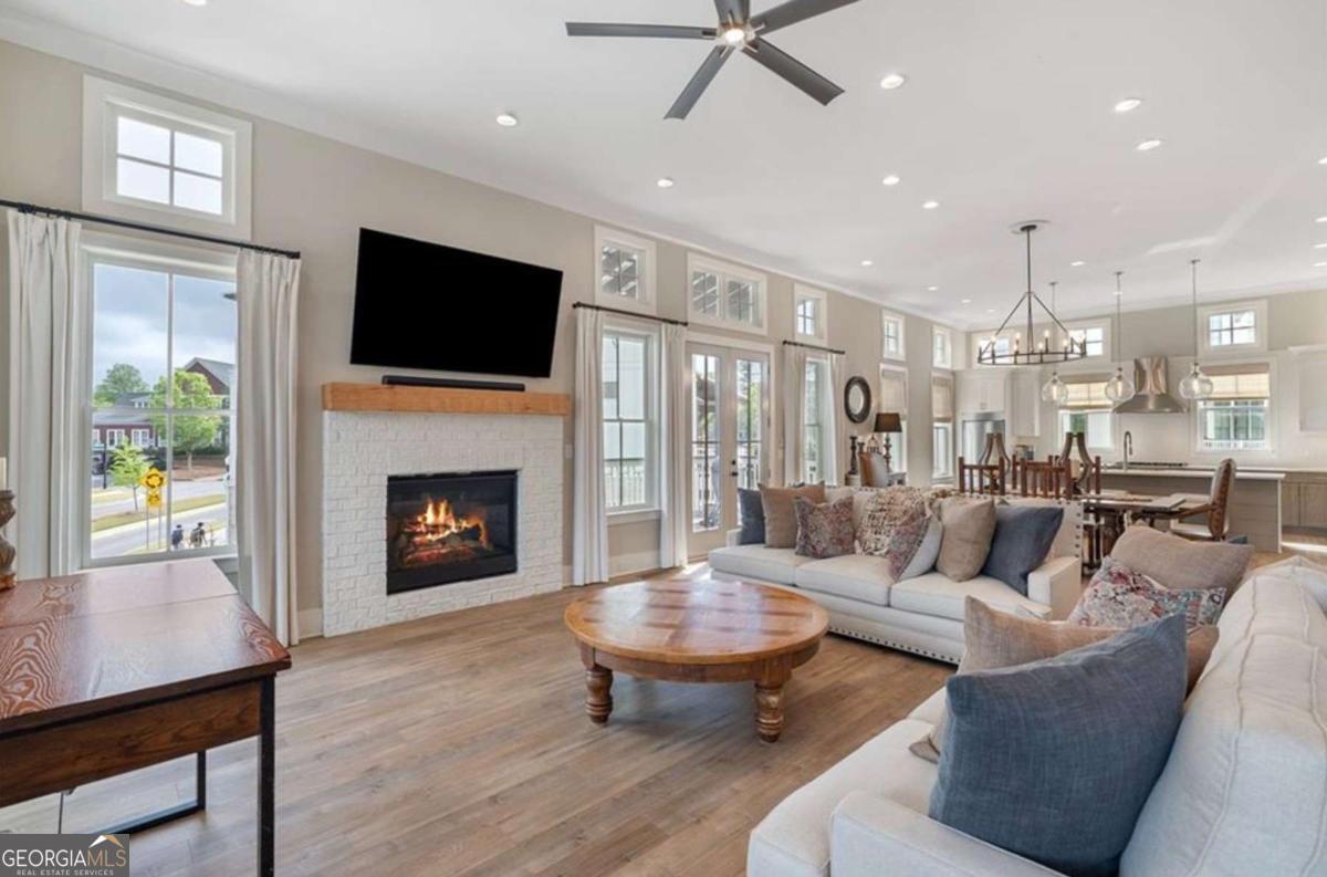 Crossroads Braeburn - Residential