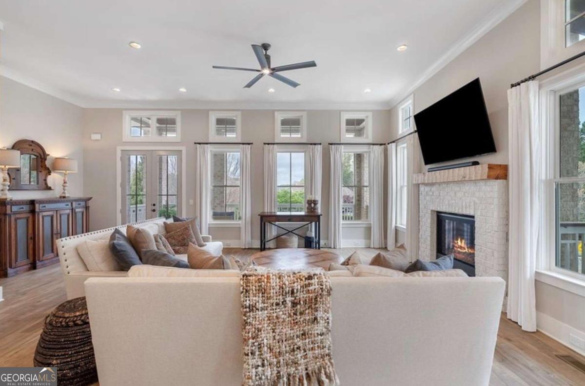 Crossroads Braeburn - Residential