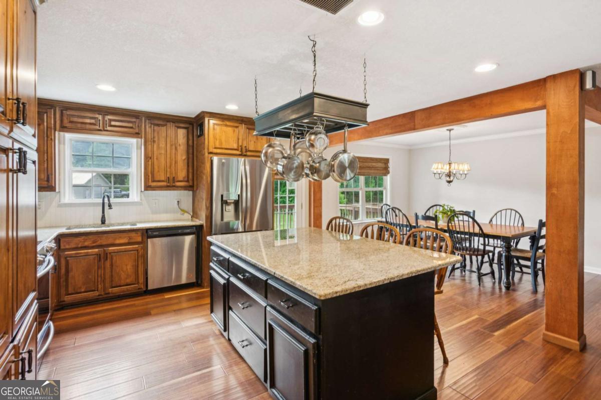 4409 Waterman DR