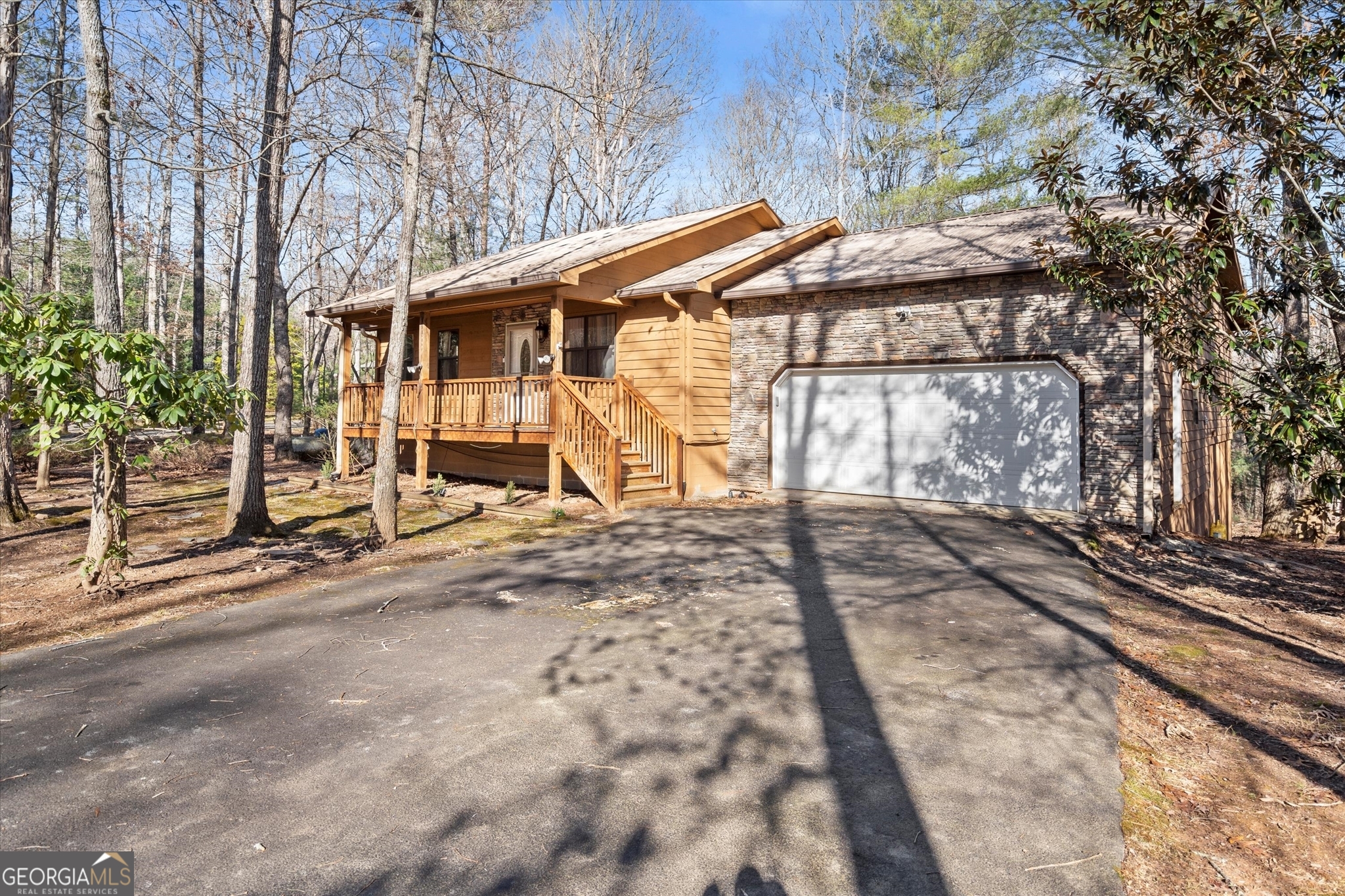 425 Enchanted Woods DR