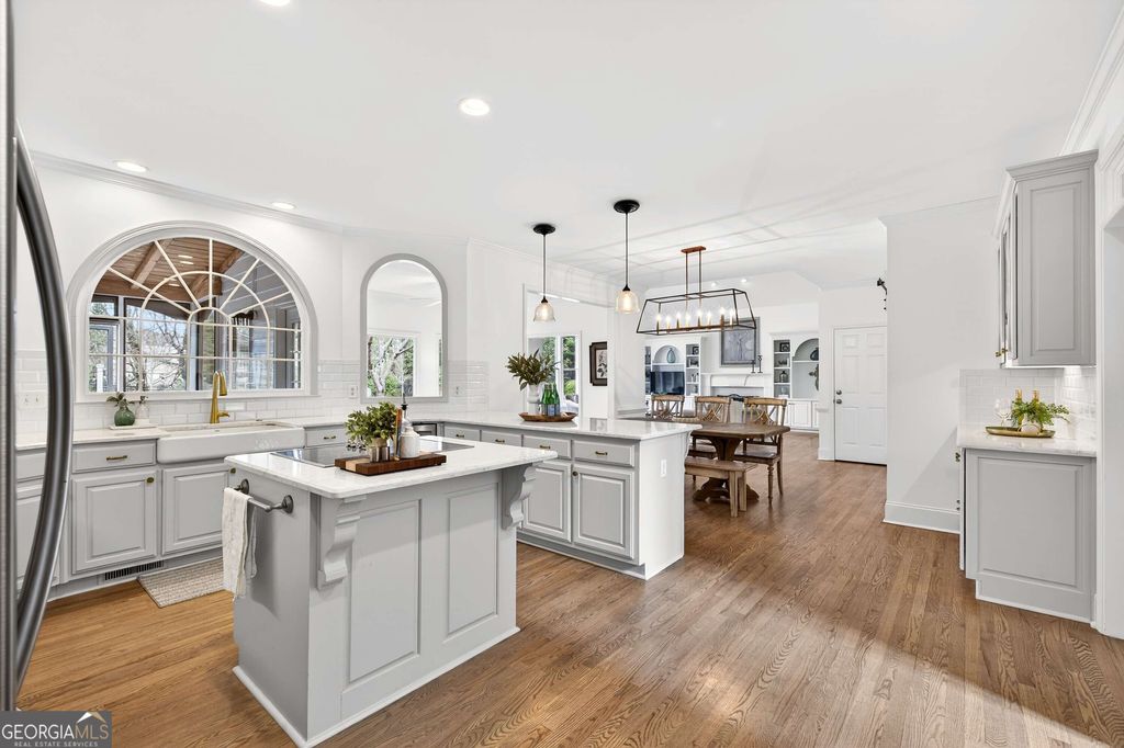 Photo of 6040 Tangletree Drive, Roswell, GA 30075 (MLS # 10701146)