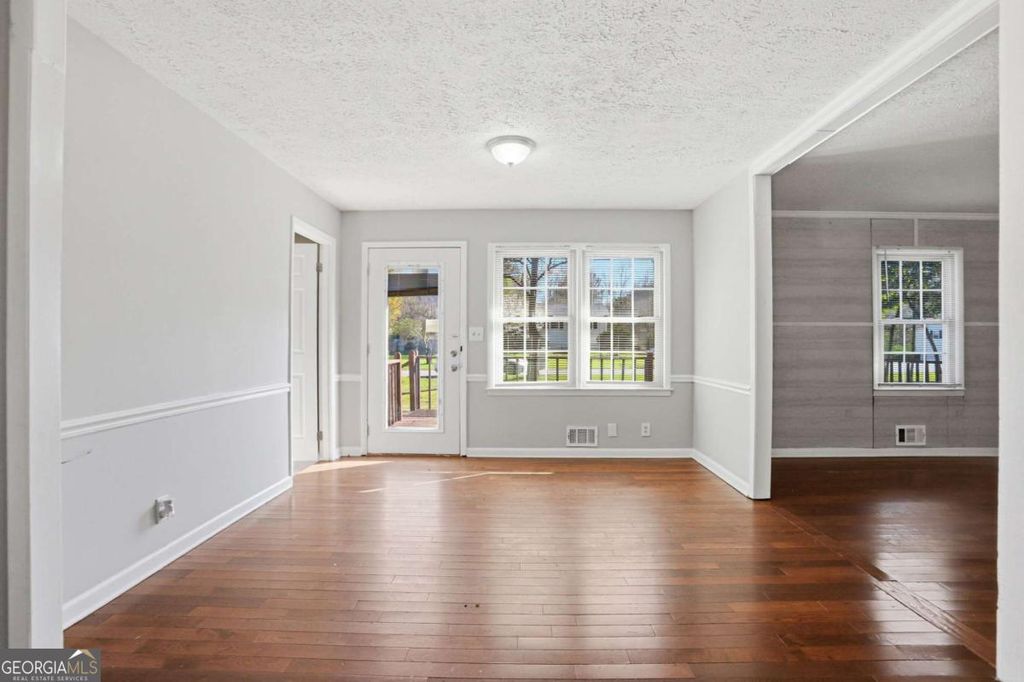 Photo of 4716 Cheri Lynn Road NW, Acworth, GA 30101 (MLS # 10710297)