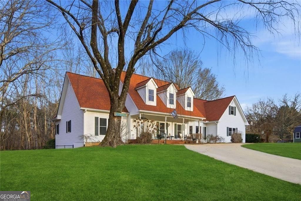 Photo of 124 Golden Autumn Drive, Dahlonega, GA 30533 (MLS # 10762074)