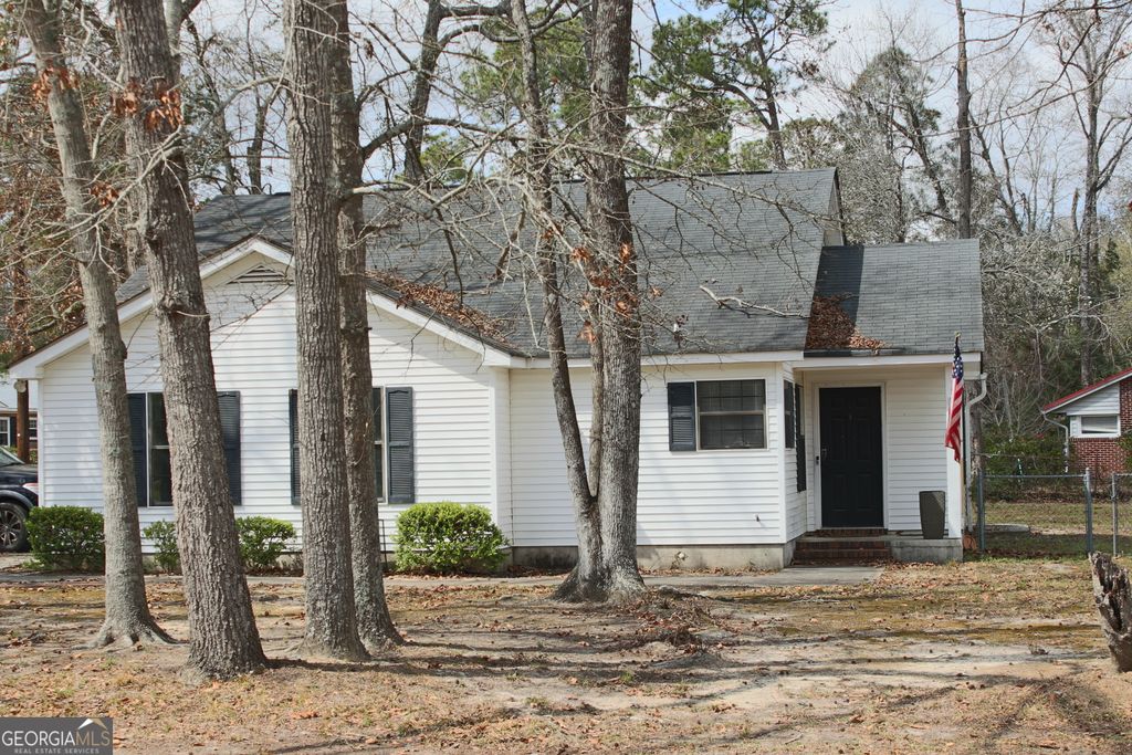 Photo of 1 Fleming Drive, Statesboro, GA 30458 (MLS # 10705973)