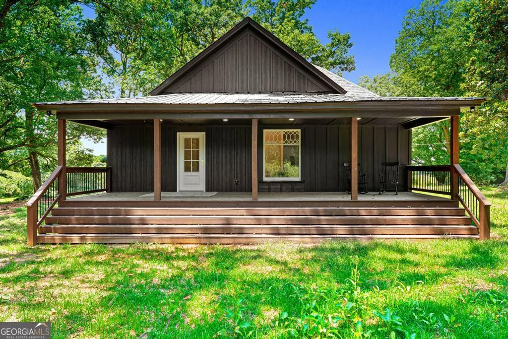 586 Grady School Road